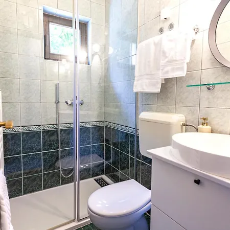 Vale 2 アパート フヴァル